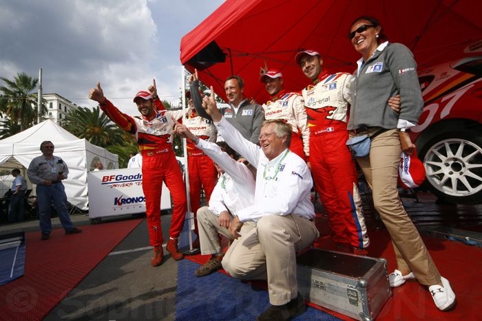 Team Kronos San Remo.jpg